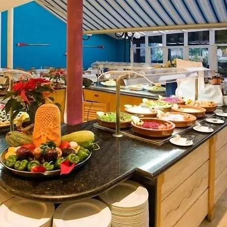 Sbh Royal Monica Hotel 3*